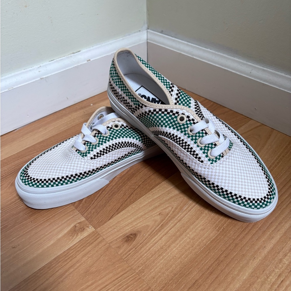 Vans White and Green Checkered Sneakers Mens 5 Women's 6.5